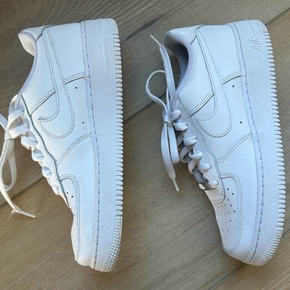 Nike Air Force One 6.5Y/Women’s 8/Men’s 6.5 Classic White - Picture 3 of 7